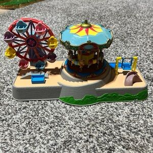 Blue Box Toys Tiny Dreams Musical Amusement Park  Polly Pocket Style Vintage